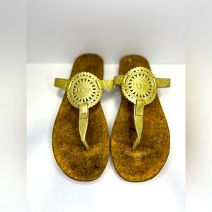 UGG Women's Leather Flip Flop Gold Flat Sandals Summer Spring size 8.5